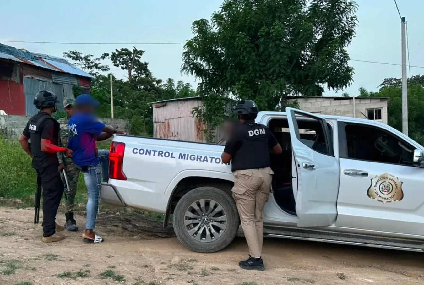 En Santo Domingo se reportó el 18% de los detenidos por DGM el jueves; los deportados sumaron 1,093