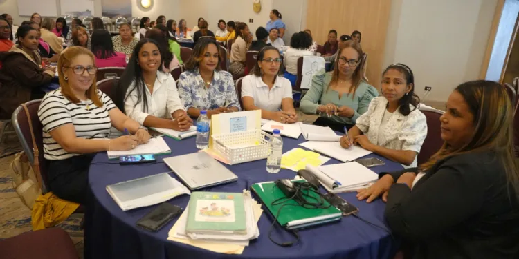 Ministerio de Educación inicia este lunes jornada nacional de capacitación para más de 90,000 docentes de cara al inicio del año escolar 2026-2027