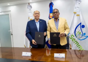 DASAC y ARS SEMMA firman acuerdo para ampliar atención integral y asistencia social al sector magisterial