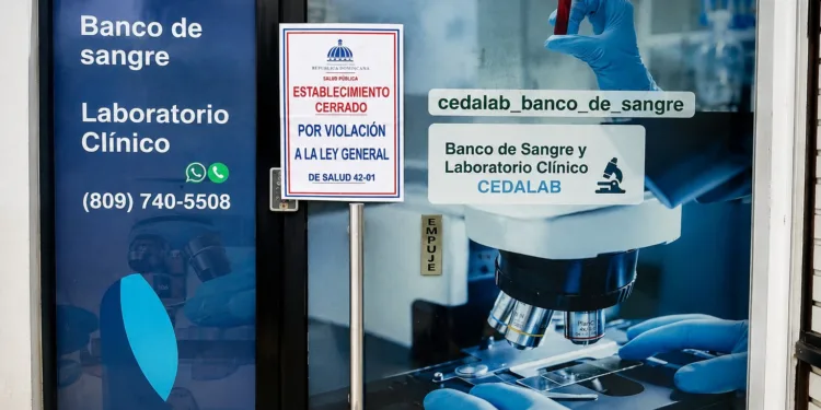 Salud Pública clausura banco de sangre por violación a las normas de Salud