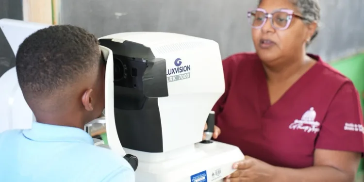 El INABIE beneficia a más de 600 estudiantes de Dajabón con atenciones en jornada de salud integral