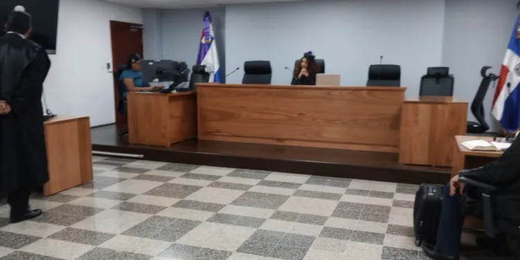 Jueza se reserva fallo 18 de septiembre, solicitud levantamiento embargo cuentas Banco Central; piden declarar inconstitucional articulo Ley Monetaria Financiera