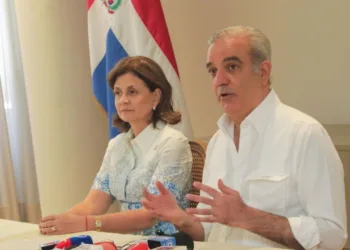 Presidente Abinader anuncia ampliación de la carretera hacia Licey al Medio a cuatro carriles para mejorar la movilidad y los accesos viales de Santiago