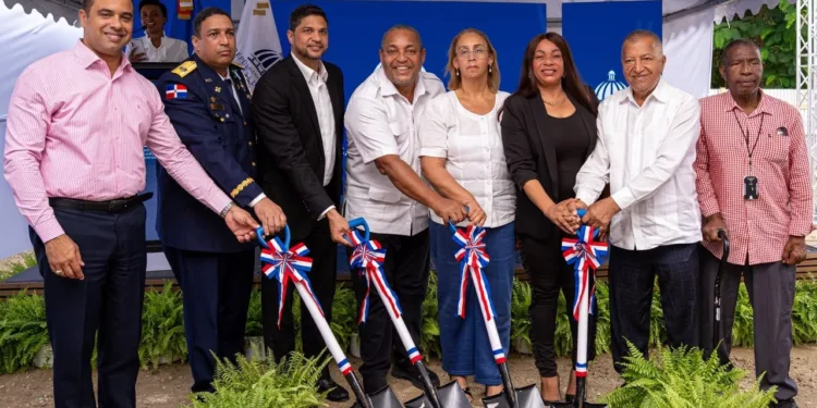 José Andújar encabeza primer palazo para la construcción de estación policial en Hatillo con inversión de RD$22 millones