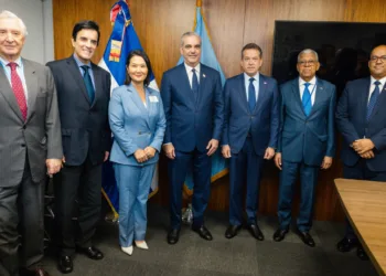 Presidente Luis Abinader plantea llevar a nuevos niveles las relaciones entre República Dominicana y Perú tras reunión bilateral con Keiko Fujimori