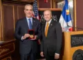 Presidente Abinader recibe la Medalla Presidencial de William Paterson University, el más alto honor otorgado por esa casa de estudios