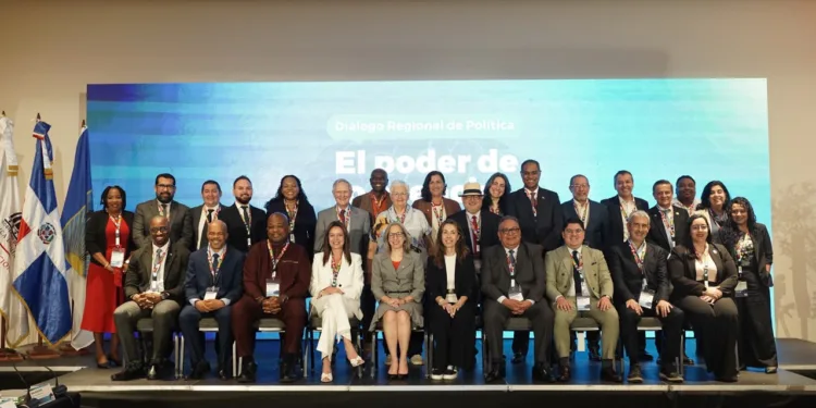 Ministerio de Educación coloca los aprendizajes fundamentales en el centro del diálogo educativo regional
