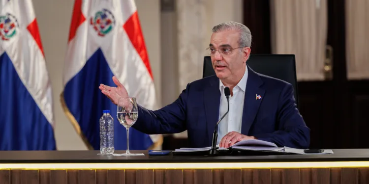 Presidente Abinader anuncia ampliación del acueducto del Cibao Central y solución a la distribución de agua en Santo Domingo