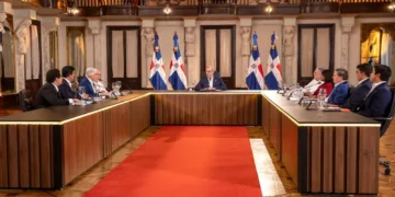 Ministerio de Vivienda consolida su rol transversal con más de 20,000 viviendas y cifras récord en permisos de construcción