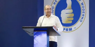 Deligne Ascención asume vicepresidencia ejecutiva del PRM y llama a cuidar la unidad: “El 28 puede ser todavía mejor”