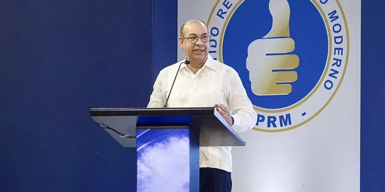 Deligne Ascención asume vicepresidencia ejecutiva del PRM y llama a cuidar la unidad: “El 28 puede ser todavía mejor”