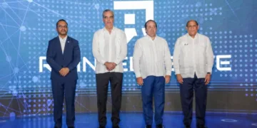 Abinader lanza “RD Inteligente” para capacitar a un millón de dominicanos en IA