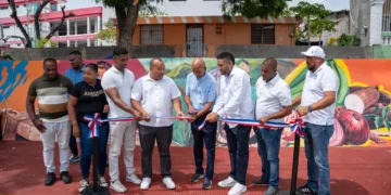 Propeep entrega más de mil metros cuadrados de arte urbano en Vicente Noble y Sabana Yegua