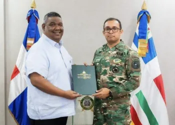 Ejército RD y ECO5RD firman acuerdo para fortalecer la gestión ambiental y remediación de residuos