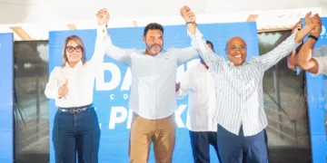Estructura política de David Collado se siente en el país entero con encuentros simultáneos en cuatro regiones