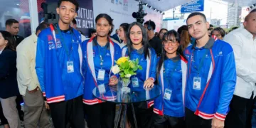Cinco jóvenes dominicanos asumen el reto de recuperar un Récord Guinness de lectura en voz alta
