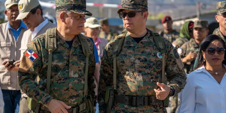 Comandante general del Ejército concluye recorrido de supervisión en la Quinta Brigada de Infantería