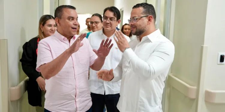 99 hospitales de la Red Pública operan con cero deudas