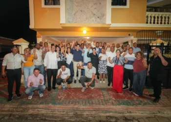 José Montás oficializa respaldo a Wellington Arnaud junto a su equipo político y fortalece el proyecto presidencial en San Cristóbal