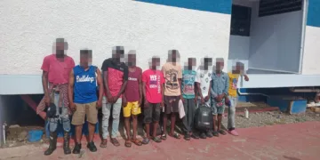 Amplio despliegue de Migración en Tenares culmina con 57 extranjeros detenidos