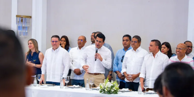 Exdirector de la PN Guzmán Peralta respalda a David Collado