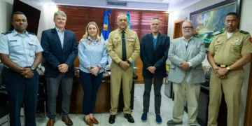 Migración y la operadora de cruceros “Carnival Corporation”, coordinan acciones para optimizar controles migratorios en puertos dominicanos