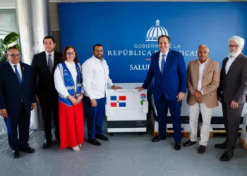 Ministerio de Salud fortalece cadena de frío para garantizar calidad de las vacunas con entrega de 421 refrigeradoras