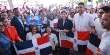 República Dominicana rompe récord con 500 horas de lectura corrida