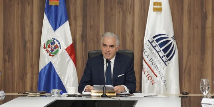 Luis Miguel De Camps anuncia ante el CNE creación del Consejo Editorial Educativo para fortalecer la calidad de los libros de texto