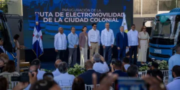 Presidente Abinader y ministro Collado inauguran la Ruta de Electromovilidad en Ciudad Colonial