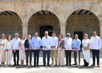Presidente Abinader y ministro Collado inauguran obras en la Ciudad Colonial de Santo Domingo