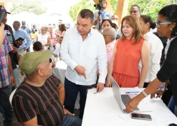 SNS desarrolla jornada de salud preventiva en beneficio de familias de Sánchez Ramírez