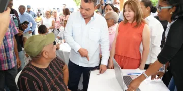 SNS desarrolla jornada de salud preventiva en beneficio de familias de Sánchez Ramírez