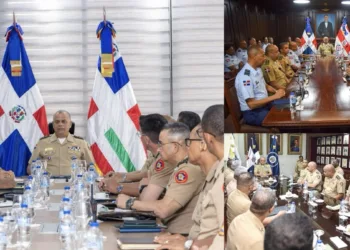 Ministro de Defensa encabeza reuniones estratégicas con altos mandos militares para fortalecer capacidades institucionales y revisar planes de seguridad y defensa nacional