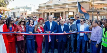 Presidente Abinader inaugura la Parada Dominicana en Roma y resalta el orgullo patrio, el espíritu emprendedor y los aportes de la diáspora dominicana en Italia