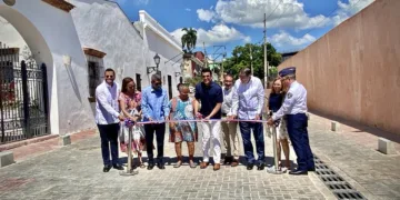 David Collado concluye entregas de calles intervenidas en Ciudad Colonial por 221 millones pesos