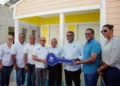 Propeep entrega dos viviendas reconstruidas y equipadas a familias pobres de Sánchez