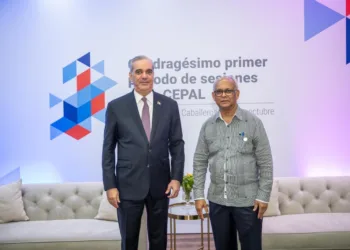 Presidente Abinader aborda con secretario general de la OEA plan de acción para Haití y situación de la democracia en la región; conversa con Michelle Bachelet sobre crecimiento y políticas sociales