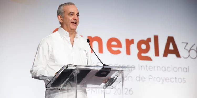 Presidente Abinader anuncia que el Gobierno evalúa avanzar hacia un marco normativo para institucionalizar la dirección y gestión estratégica de los proyectos del Estado dominicano