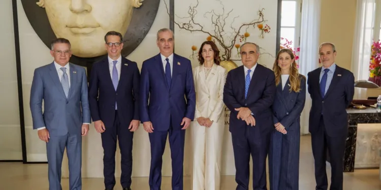 Presidente Abinader llama a empresarios italianos a invertir en República Dominicana y destaca complementariedad económica entre ambos países