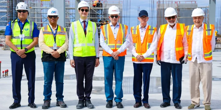 Comisión Aeroportuaria presenta veedores que supervisarán Plan de Inversión de AERODOM en el AILA