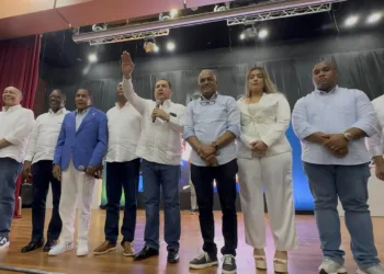 Juramentan al Frente de Salud de La Vega en apoyo al proyecto presidencial de David Collado
