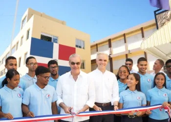 Presidente Luis Abinader inaugura ampliación del Centro Educativo San Vicente de Paúl en Los Mina, que beneficiará a más de 2,000 estudiantes
