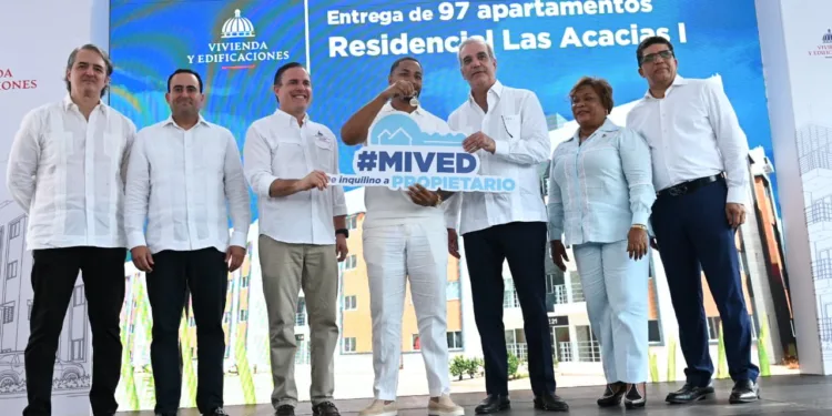 Banreservas financia con más de RD$200 millones apartamentos en Las Acacias II