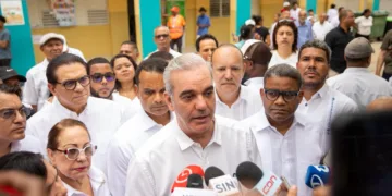 Presidente Luis Abinader: El Gobierno está en sesión permanente para garantizar la seguridad del pueblo dominicano ante situación en Haití»