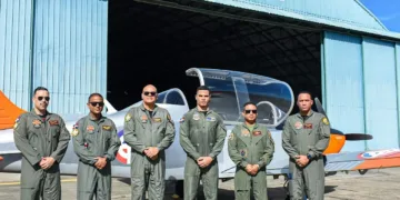 Souffront Tamayo encabeza bautizo aeronáutico de piloto que completa su primer vuelo solo