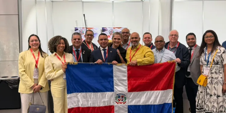 Director ejecutivo del SNS impulsa cooperación internacional para formación especializada en trauma