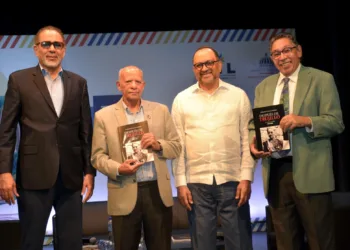 Libro de Antoliano Peralta figura entre los más vendidos de la Feria Internacional del Libro 2026