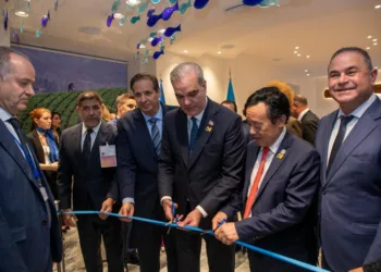 Presidente Abinader inaugura salón República Dominicana en la FAO y reafirma compromiso con el Hambre Cero