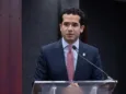 Omar Fernández solicita mayor fiscalización y equilibrio en el Congreso durante conferencia en Unapec